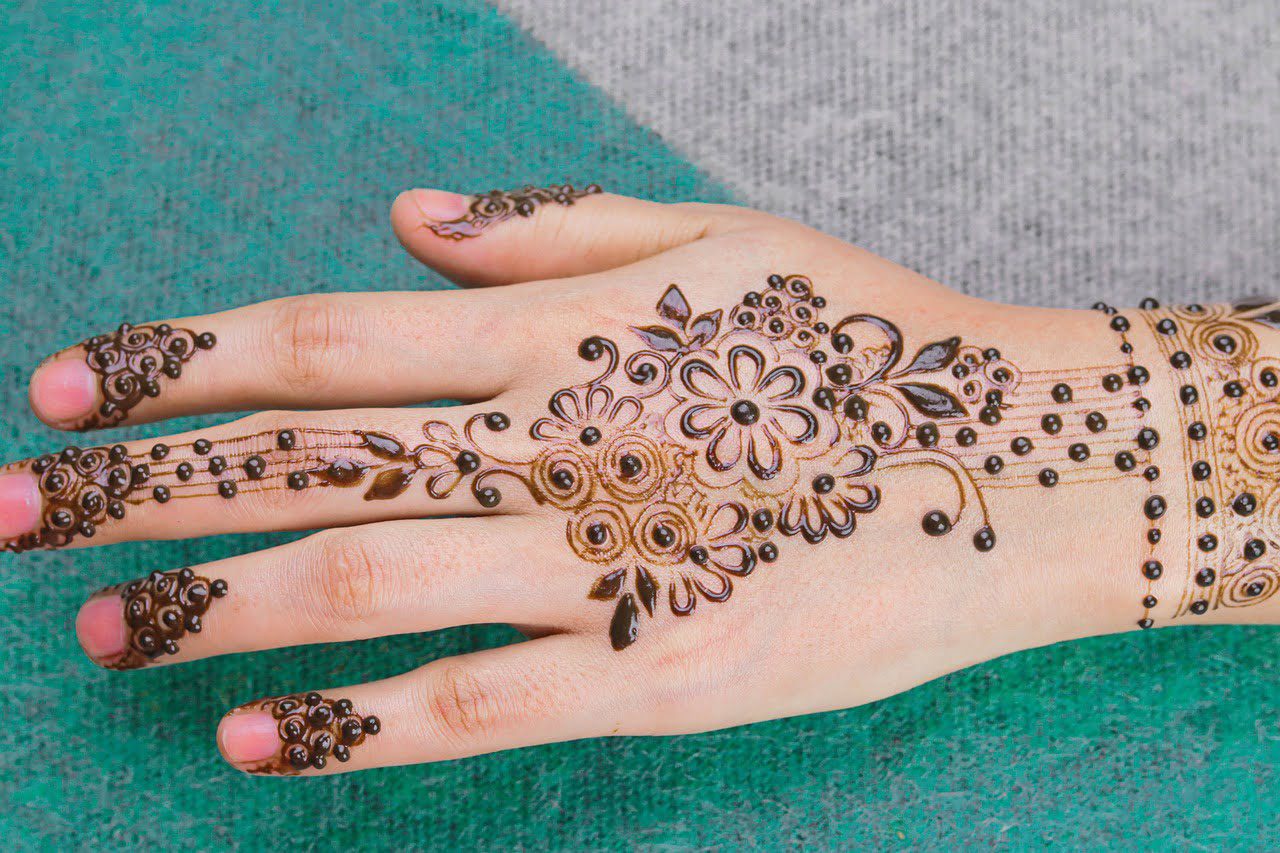 Arabic Mehndi Designs on hand